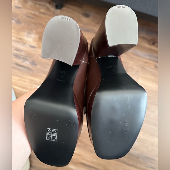 Gorgeous Coach Loafers - Picture 4 of 4